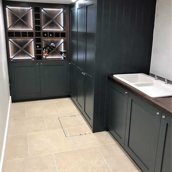 Studio Green Classic Shaker